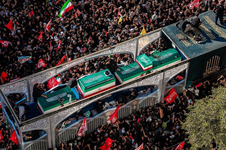 ما-م-ردیم-و-خامنه-ای-زنده-ماند